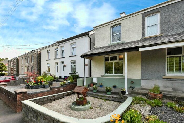 3 Bedroom Semi-Detached House For Sale In Heol Y Gors, Cwmgors, Ammanford, Neath Port Talbot, SA18