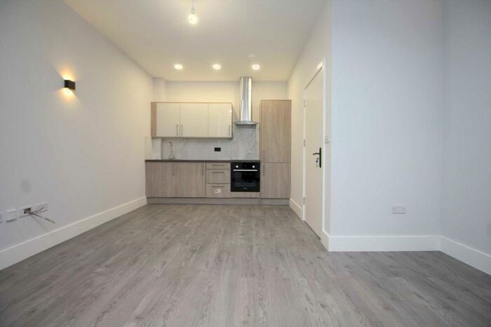 1 Bedroom Apartment To Rent In Queens Road, Brentwood, CM14