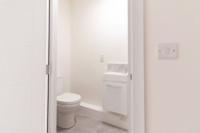 2 Bedroom Flat To Rent In Duke Street, Doncaster, DN1