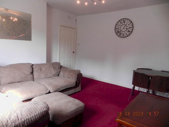 2 Bedroom Flat To Rent In Tay Street, Tayport, Fife, DD6