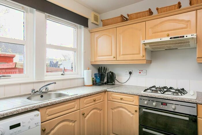3 Bedroom Terraced House For Sale In Younger Gardens, St Andrews, KY16