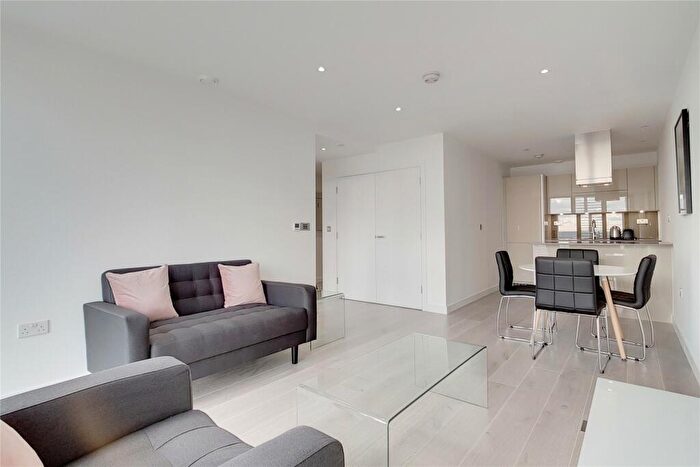 1 Bedroom Apartment To Rent In Great Eastern Road London, E15