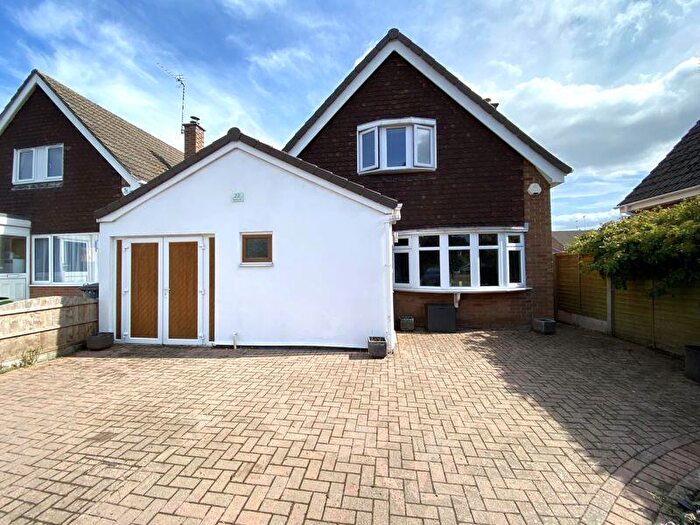 Detached House For Sale In Higham Lane, Nuneaton, CV11
