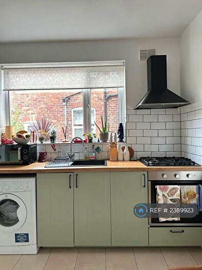 1 Bedroom Flat To Rent In Byron Rd, Nottingham, NG2