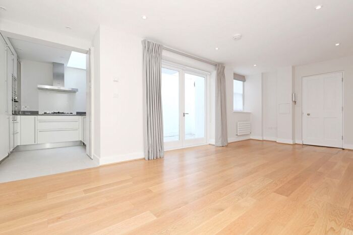 2 Bedroom Flat To Rent In Gloucester Place, London, W1U