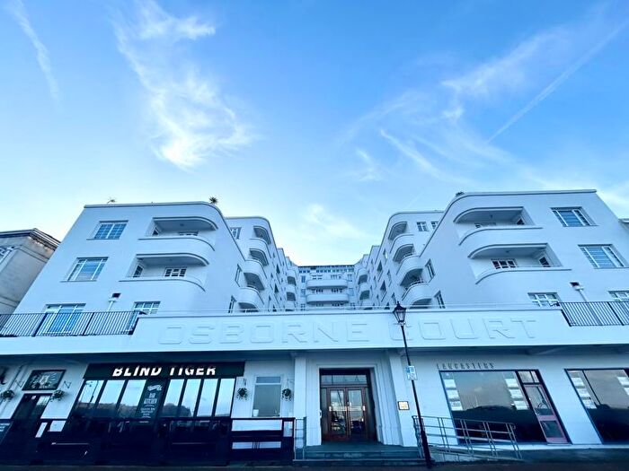 1 Bedroom Flat To Rent In The Parade, Cowes, PO31