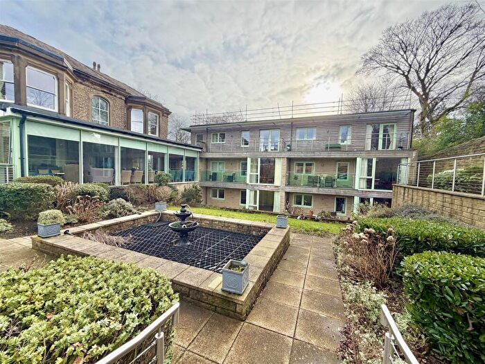 2 Bedroom Retirement Property For Sale In Ing Royde, Savile Park, Halifax, HX3