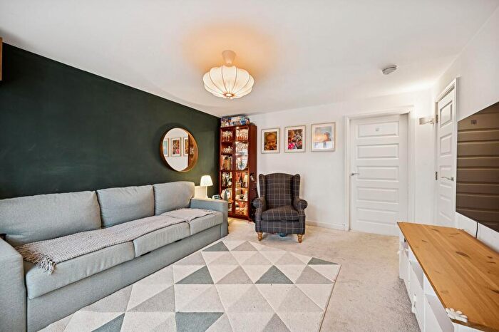 3 Bedroom Semi-Detached House For Sale In Howatson Court, Livingston, EH54