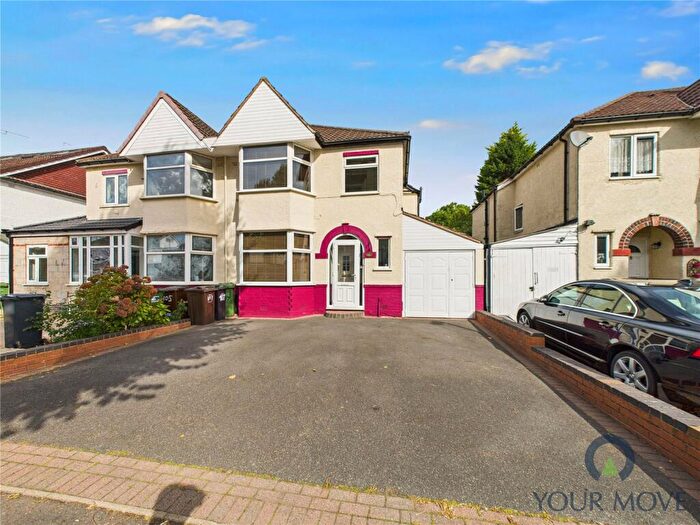 3 Bedroom Semi-Detached House For Sale In Cropthorne Road, Shirley, Solihull, West Midlands, B90