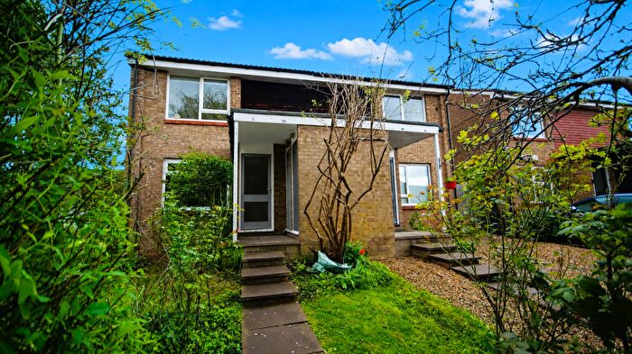 1 Bedroom Apartment To Rent In Latchett Road, London, E18