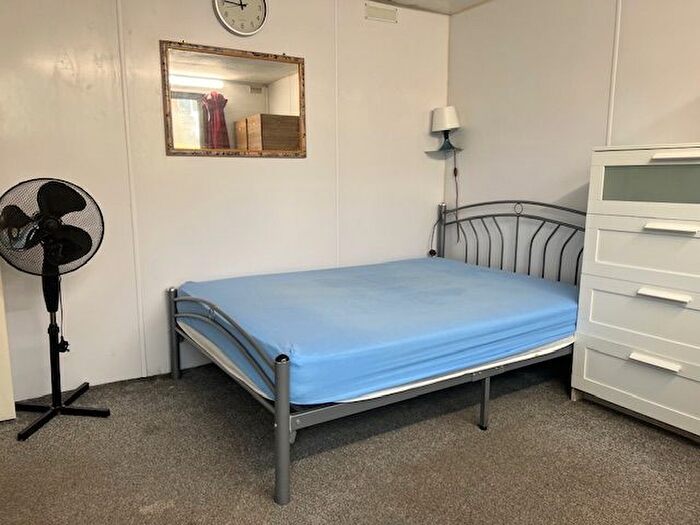 Studio To Rent In Victoria Road, Edmonton, N9