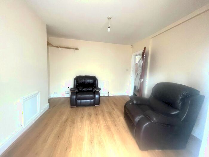 4 Bedroom House To Rent In Mauldeth Road, Withington, M20