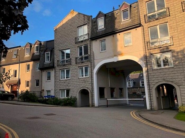 1 Bedroom Flat To Rent In Strawberry Bank Parade, City Centre, Aberdeen, AB11