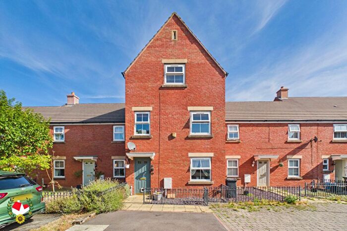 5 Bedroom Terraced House For Sale In Crock Mead, Abbeymead, Gloucester, GL4