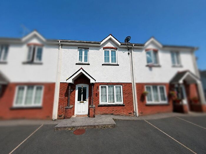 3 Bedroom Terraced House For Sale In Cwrt Dulas, Lampeter, SA48