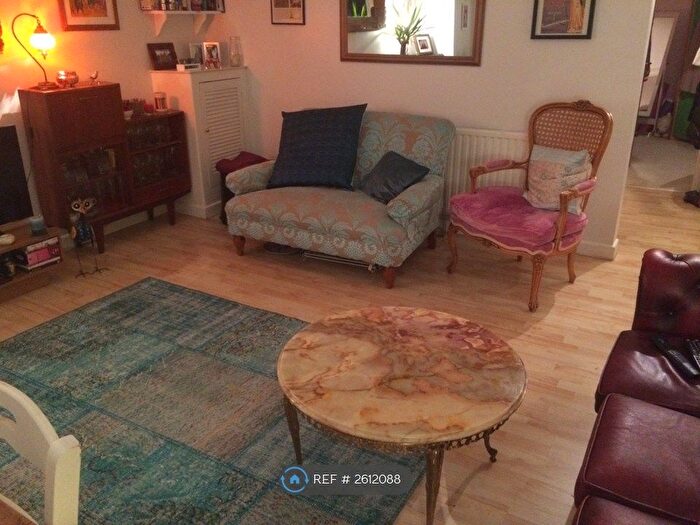 1 Bedroom Flat To Rent In Silverdale, London, SE26