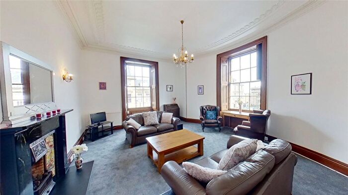 2 Bedroom Flat To Rent In Hart Street, Edinburgh, EH1