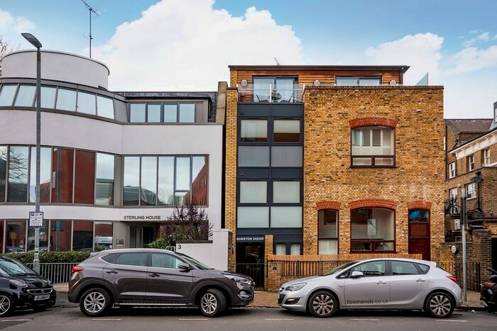 2 Bedroom Flat To Rent In Burston Road, London, SW15