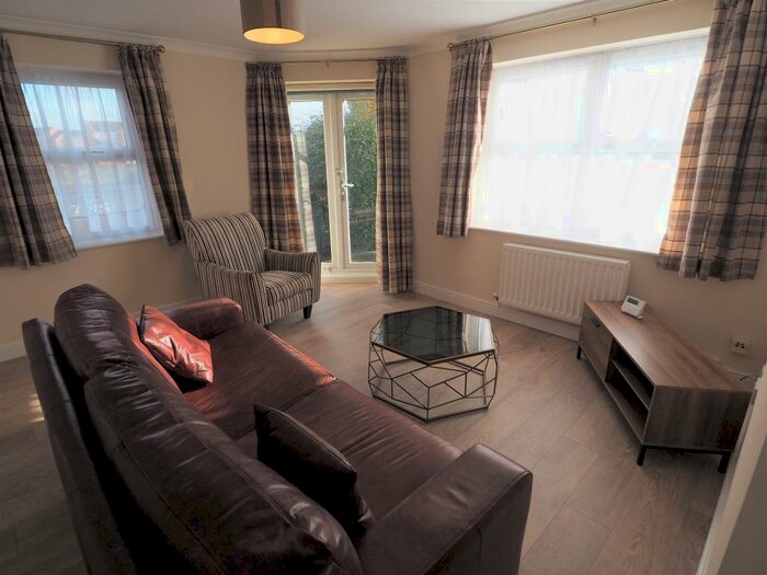 2 Bedroom Apartment To Rent In Plimsoll Way, Victoria Dock, Hull, HU9