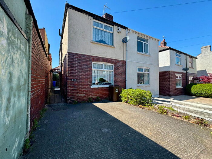 2 Bedroom Semi-Detached House For Sale In Warminster Road, Sheffield, S8