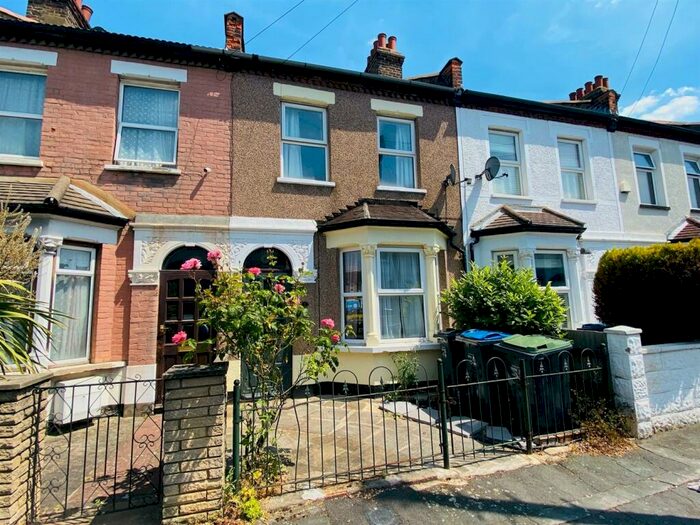 3 Bedroom Terraced House To Rent In Westgate Road, London, SE25
