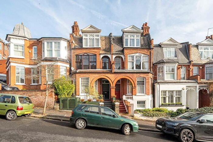2 Bedroom Flat To Rent In Hillfield Park, London, N10