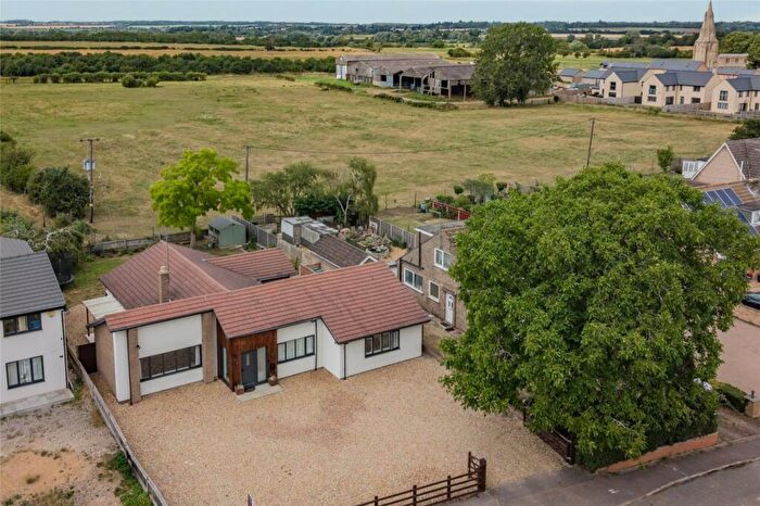3 Bedroom Bungalow For Sale In Oundle Road, Chesterton, Peterborough, Cambridgeshire, PE7