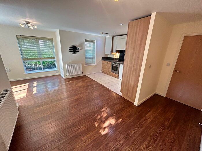 2 Bedroom Flat To Rent In Springhead Parkway, Northfleet, DA11