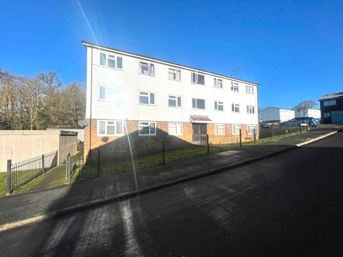 3 Bedroom Flat To Rent In Kimptons Close, Potters Bar, EN6