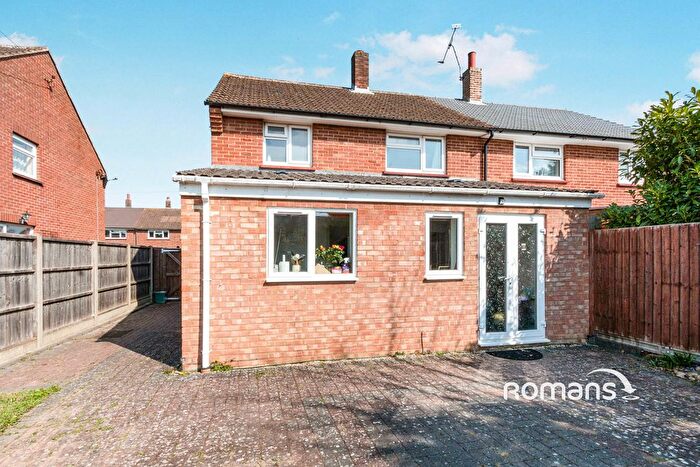 1 Bedroom Flat To Rent In Star Post Road, Camberley, Surrey, GU15