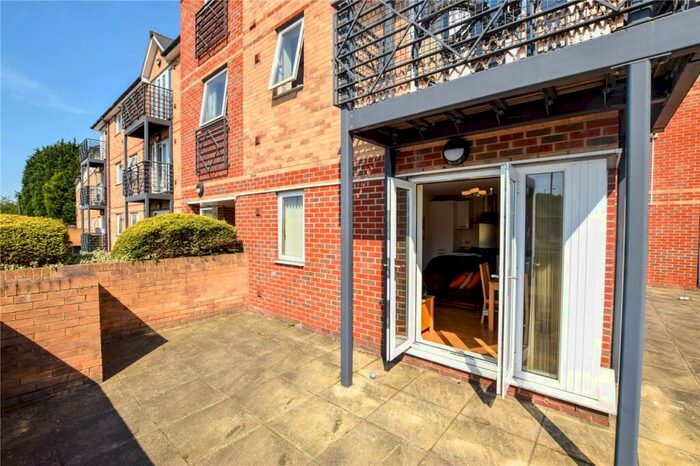 1 Bedroom Apartment To Rent In Bridgepoint Court, Old Watford Road, St. Albans, Hertfordshire, AL2