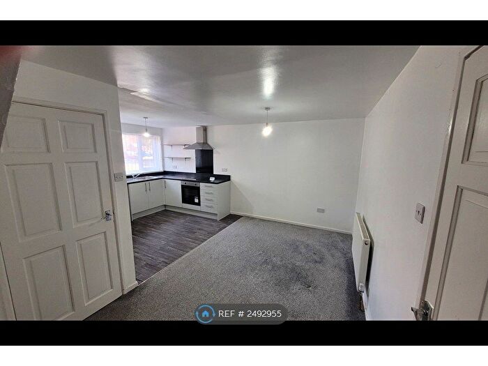 3 Bedroom End Of Terrace House To Rent In Bodmin Close, Wallsend, NE28