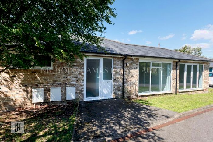 4 Bedroom Bungalow To Rent In Beverley Gardens, Wembley, HA9