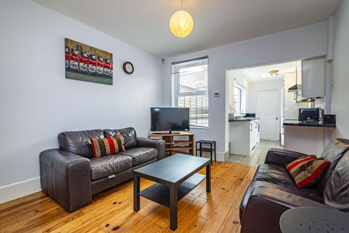 4 Bedroom Terraced House To Rent In Lamcote Grove, Nottingham, NG2