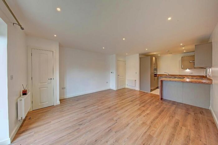 1 Bedroom Flat For Sale In Hero, Kingston Road, Wimbledon Chase, SW20