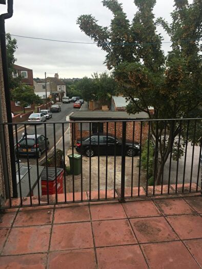 2 Bedroom Flat To Rent In Nuxley Road, Belvedere, Kent, DA17