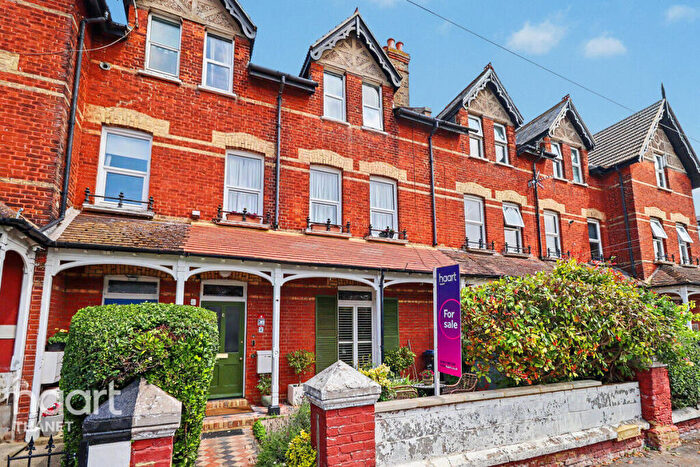 4 Bedroom Apartment For Sale In Dent-de-Lion Road, Westgate-On-Sea, CT8