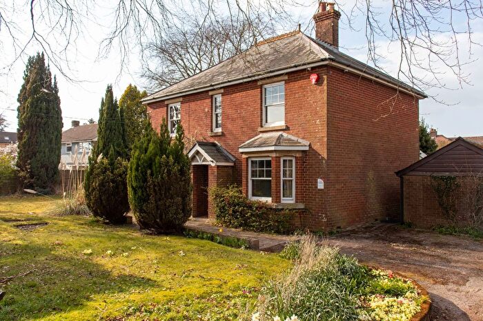 4 Bedroom Detached House For Sale In The Firs, South Road, Alresford, SO24