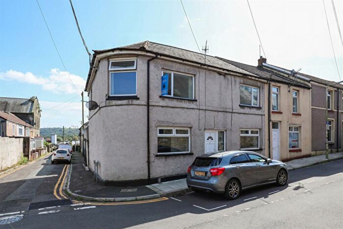 4 Bedroom End Of Terrace House To Rent In Bridge Street, Treforest, Pontypridd, CF37