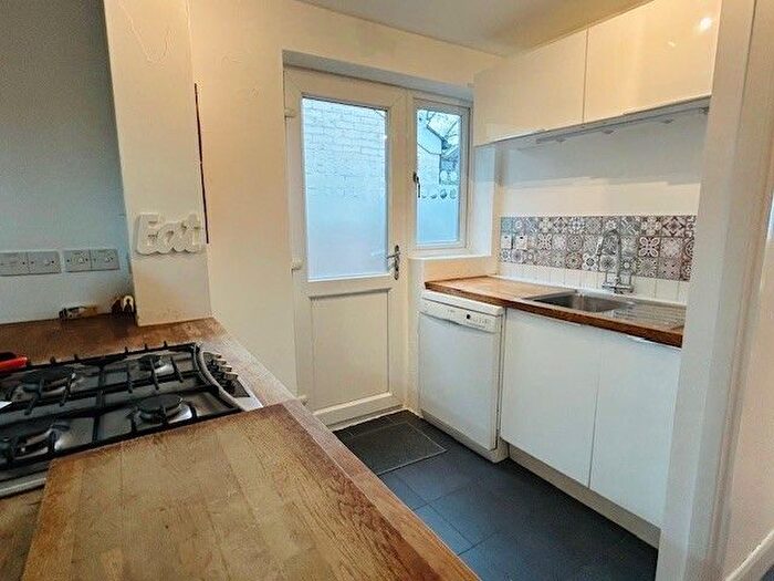 2 Bedroom Detached House To Rent In Northcote Road, New Malden, KT3