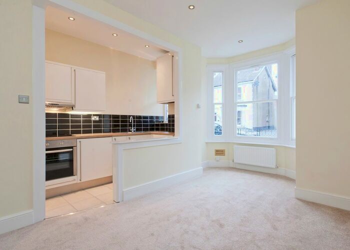 1 Bedroom Flat To Rent In St. James Road, East Grinstead RH19