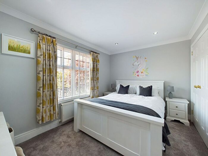 5 Bedroom Detached House For Sale In Raeburn Common, Pettinain, ML11