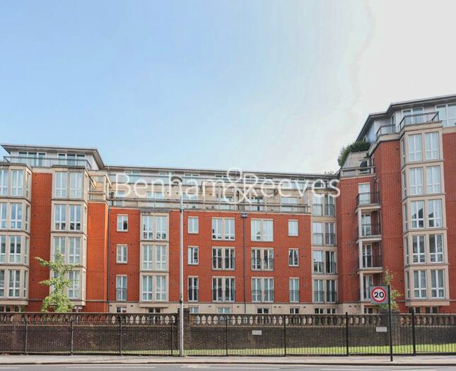1 Bedroom Flat To Rent In Coleridge Gardens, London, SW10