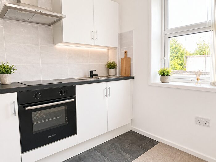 Studio To Rent In Walsall Road, Darlaston, WS10