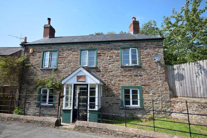 3 Bedroom Property To Rent In Abbotsham, Abbotsham, Bideford, EX39