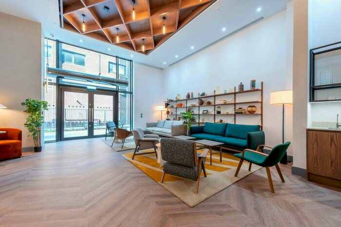 3 Bedroom Flat To Rent In Ten Degrees, Croydon, CR0