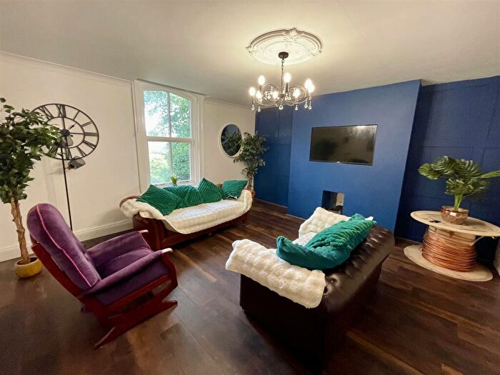 2 Bedroom Apartment For Sale In Woodland Road, Darlington, DL3