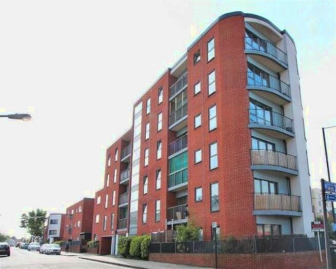 1 Bedroom Flat To Rent In Grant Road, Wealdstone, Harrow, HA3