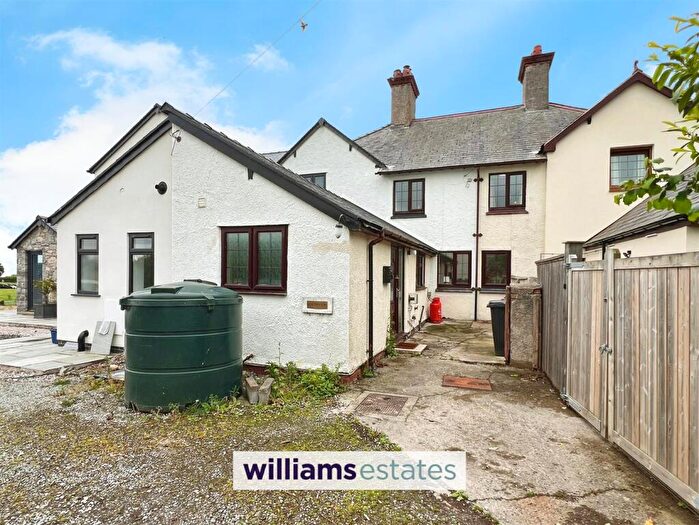 3 Bedroom Terraced House For Sale In Rhosesmor, CH7