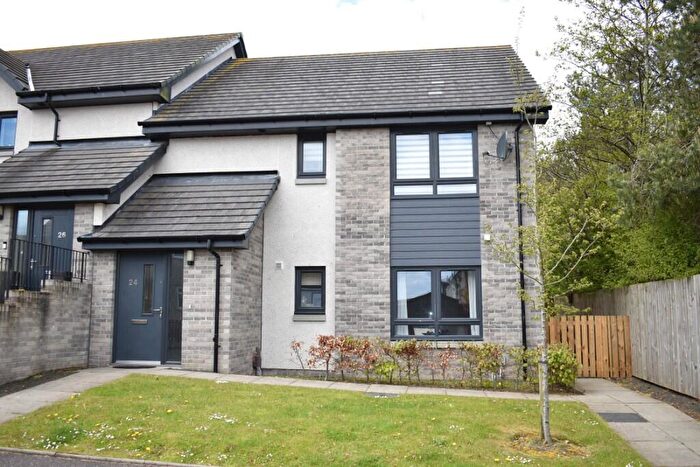 2 Bedroom Flat For Sale In Albert Road, Harthill, Qg, ML7